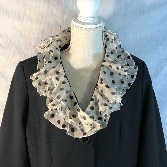 Bigio Collection Black Quilted Two Button Blazer Silk Ruffle Collar and Cuffs 12 - Picture 2 of 11